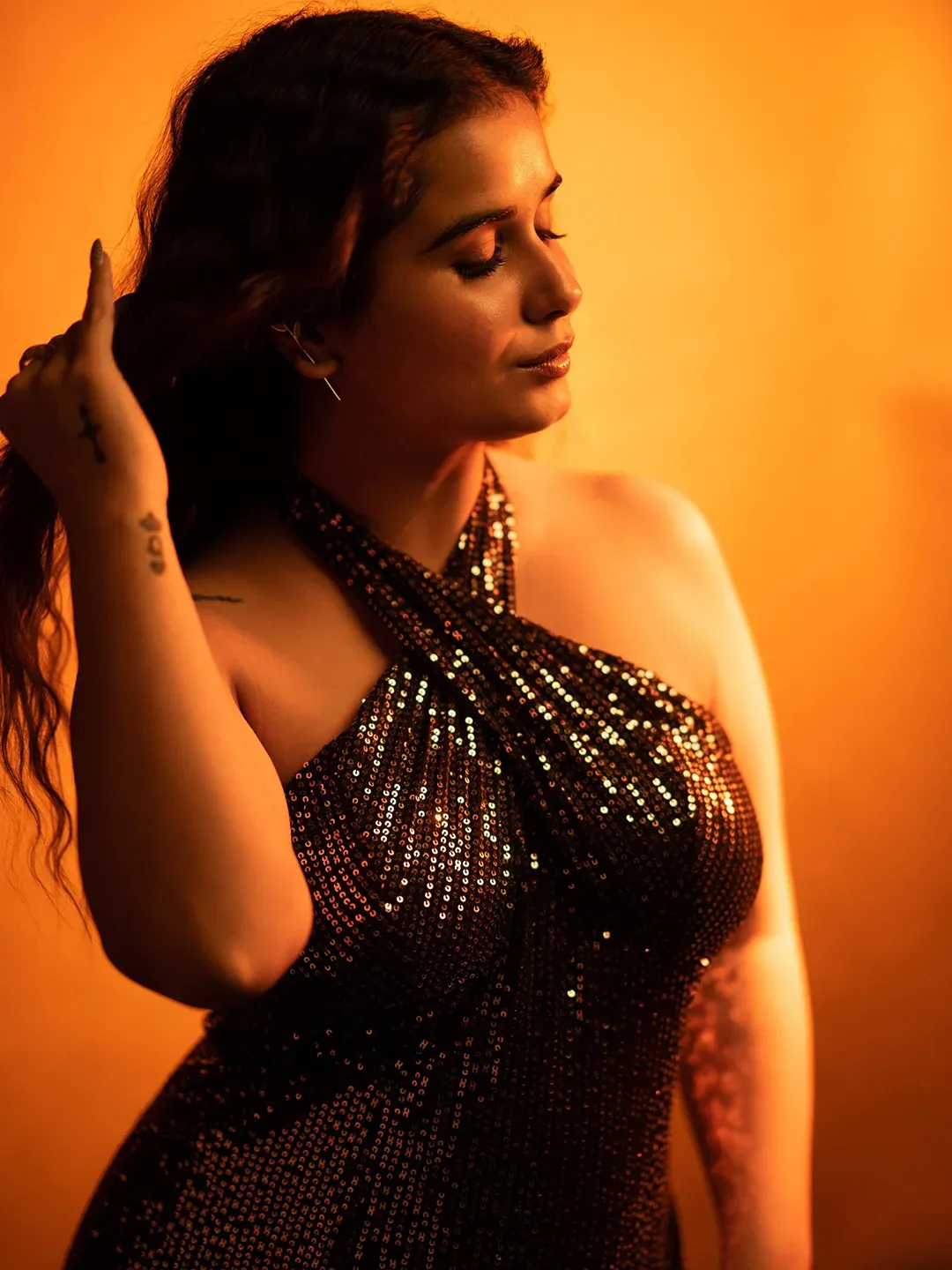 Halter Neck Tie-Up Sequin Dress